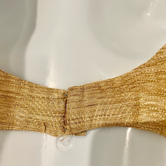 Golden saree blouse - Picture 6 of 6